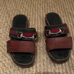 Gucci Brown Leather Sandals with Green and Red Accents